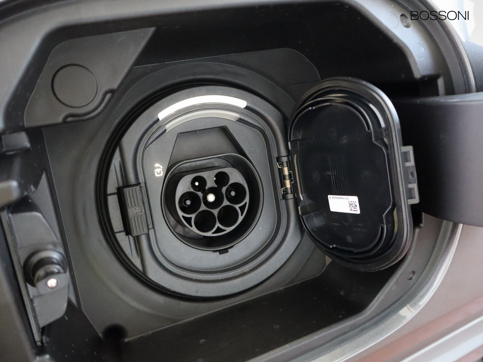 18 - Mercedes GLA 250 e plug-in-hybrid amg line extra 8g-dct