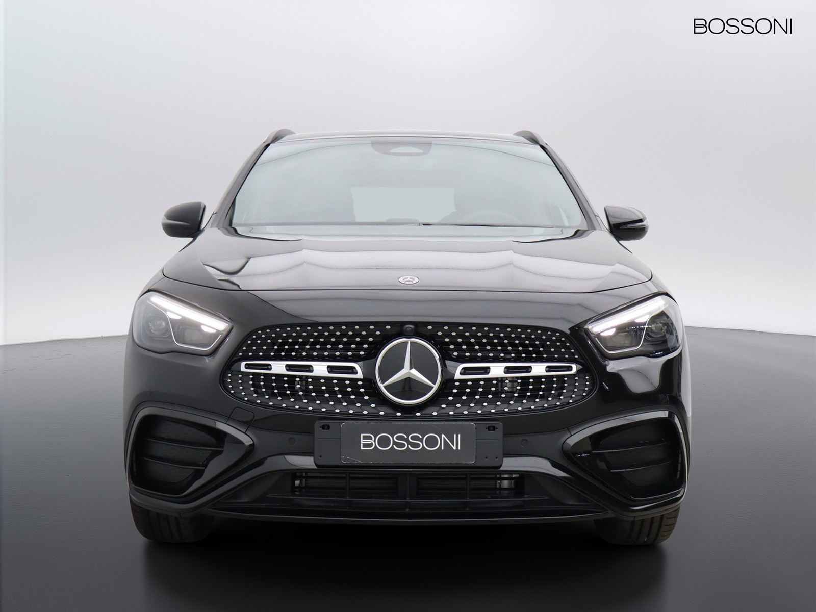 2 - Mercedes GLA 200 d amg line extra 8g-dct