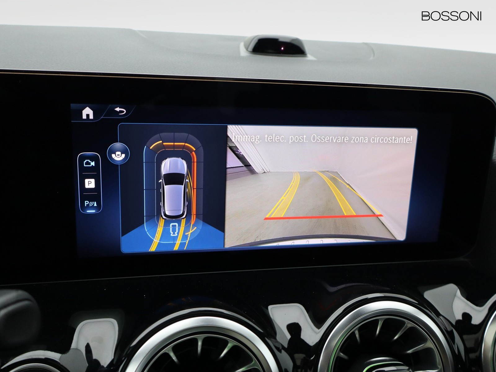 11 - Mercedes GLA 200 d amg line extra 8g-dct