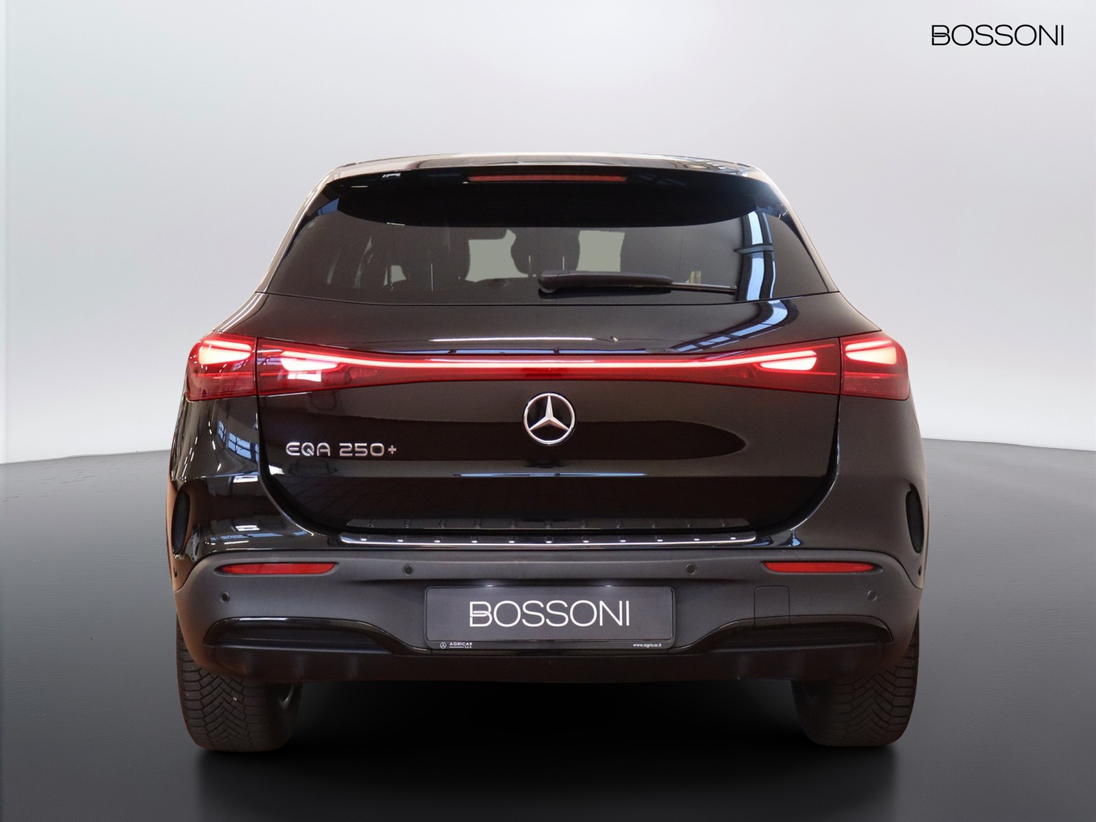 6 - Mercedes EQA 250+ amg line advanced