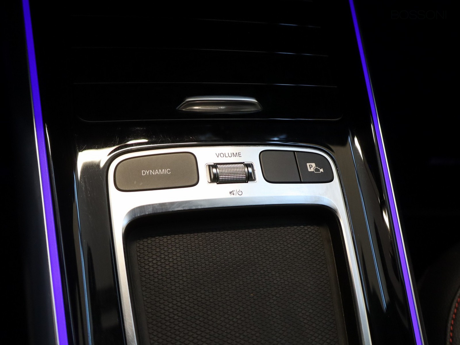 14 - Mercedes EQA 250+ amg line advanced