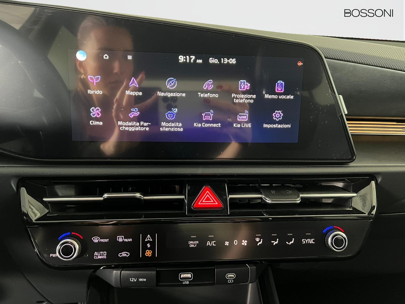 8 - Kia Niro 1.6 gdi hev tri-fuel 126cv style dct6
