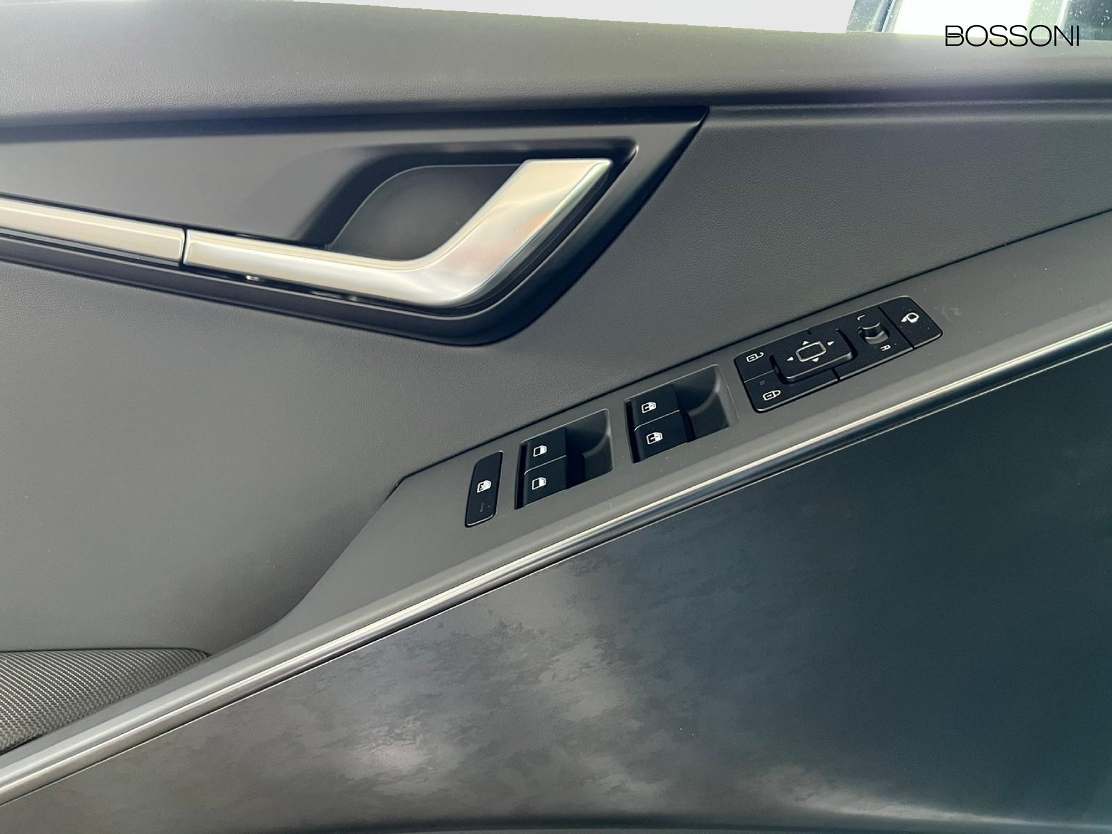 10 - Kia Niro 1.6 gdi hev tri-fuel 126cv style dct6