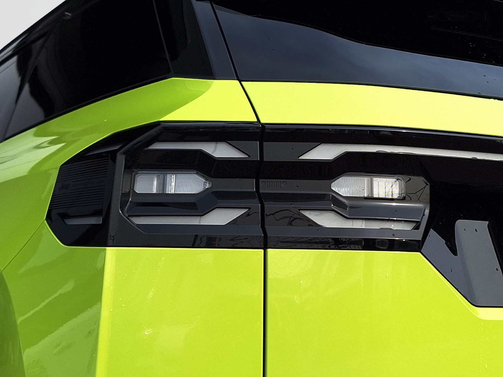 16 - Jeep Compass 1.2 turbo e-hybrid mhev 145cv first edition fwd edct6