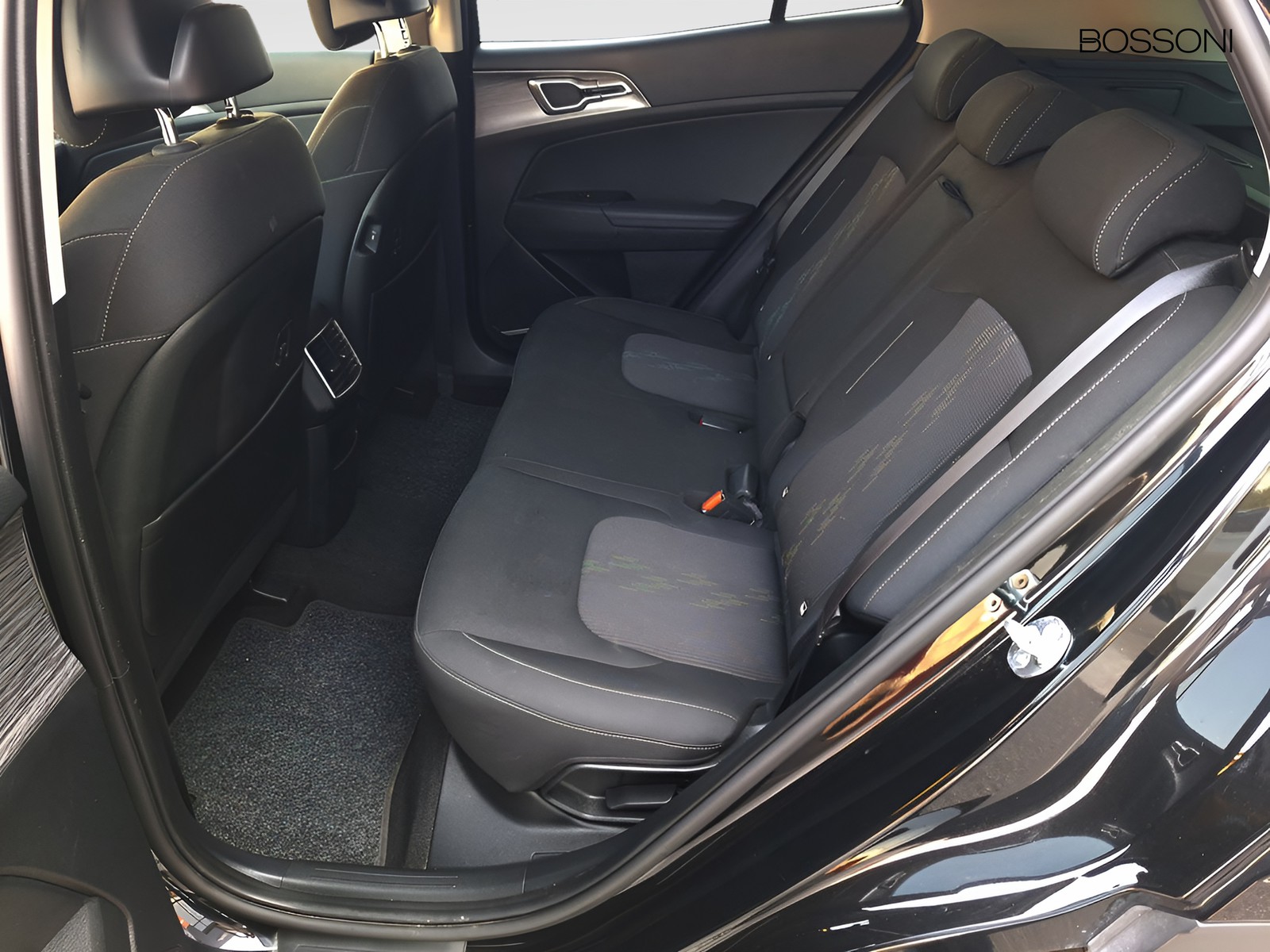 12 - Kia Sportage 1.6 crdi mhev style dct