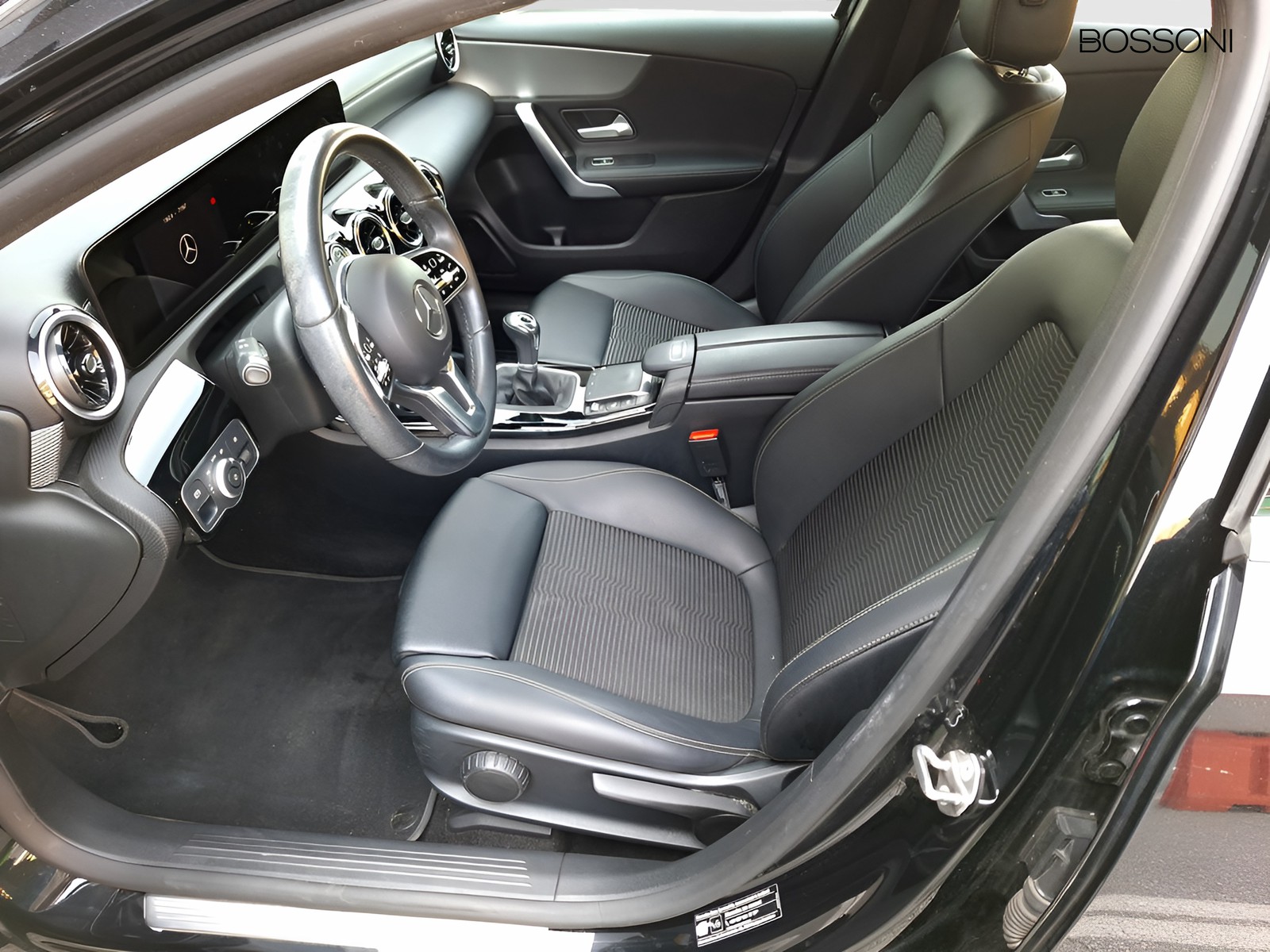 11 - Mercedes Classe A 180 d sport
