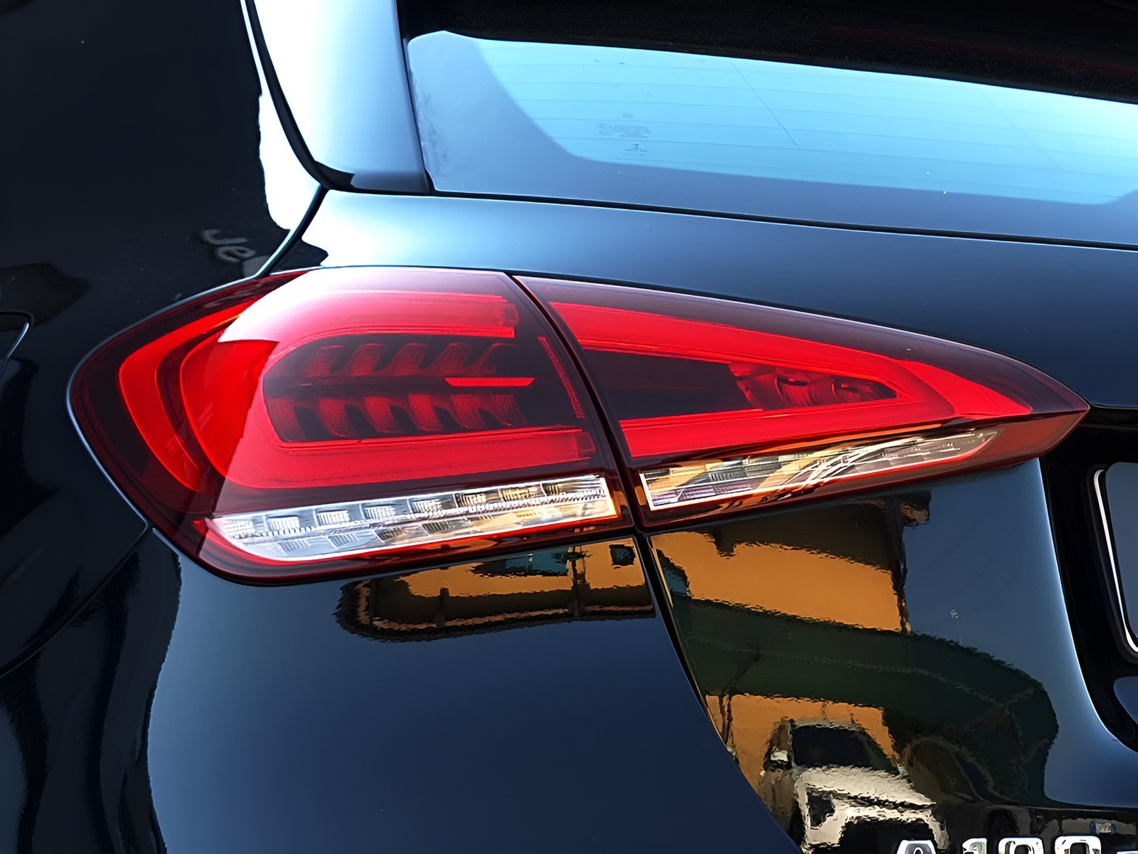 15 - Mercedes Classe A 180 d sport