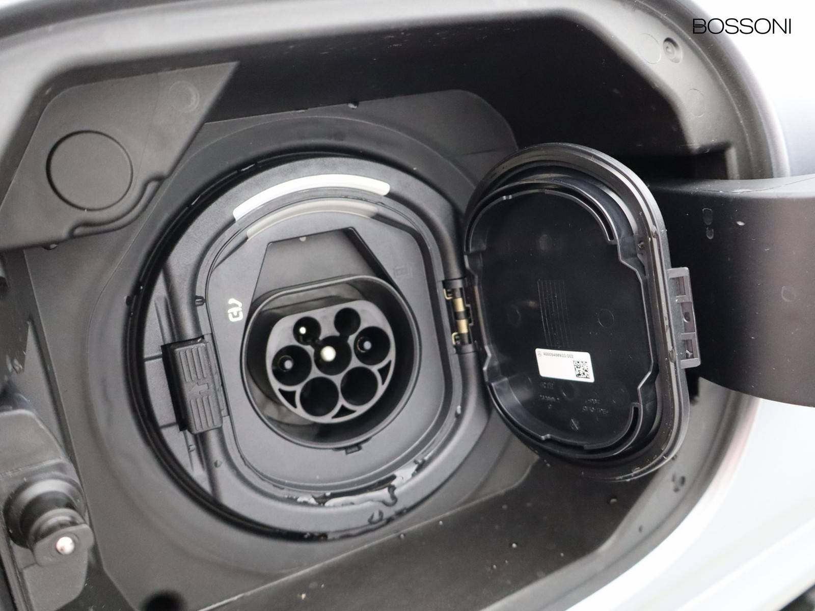 18 - Mercedes GLA 250 e plug-in-hybrid amg line extra 8g-dct