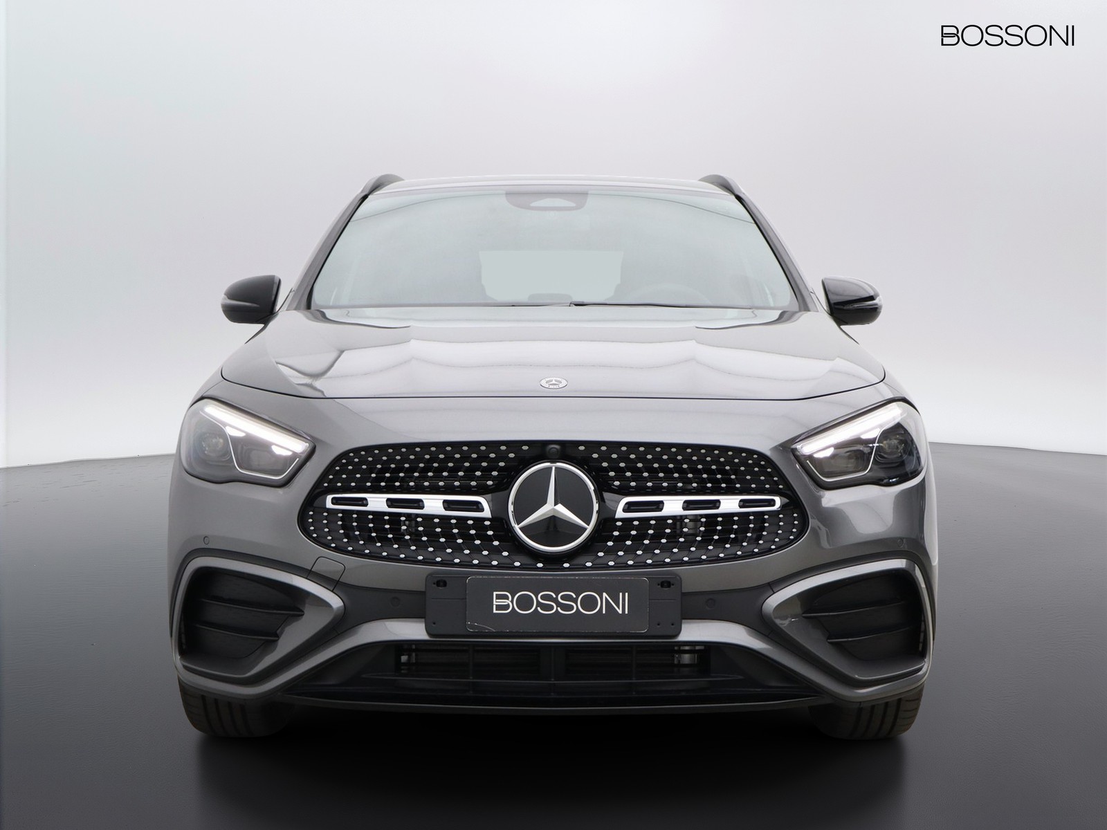 2 - Mercedes GLA 200 d amg line extra 8g-dct