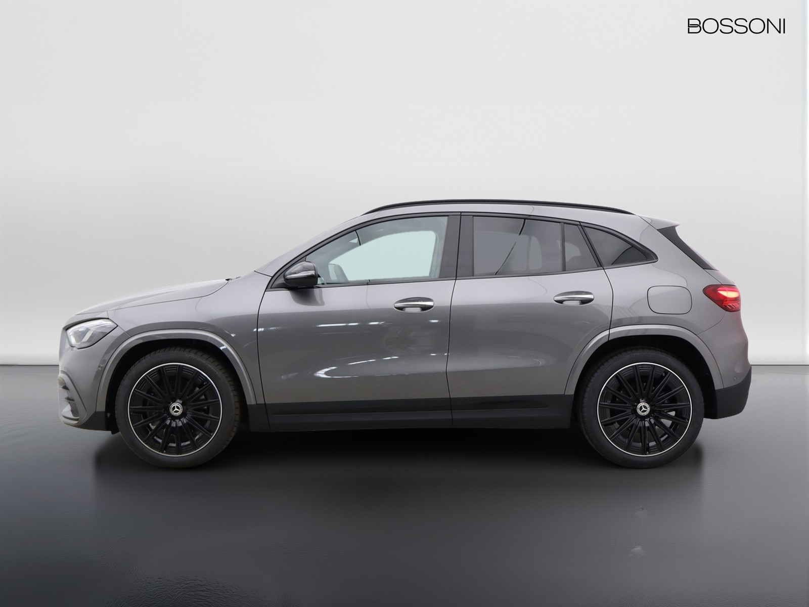 3 - Mercedes GLA 200 d amg line extra 8g-dct