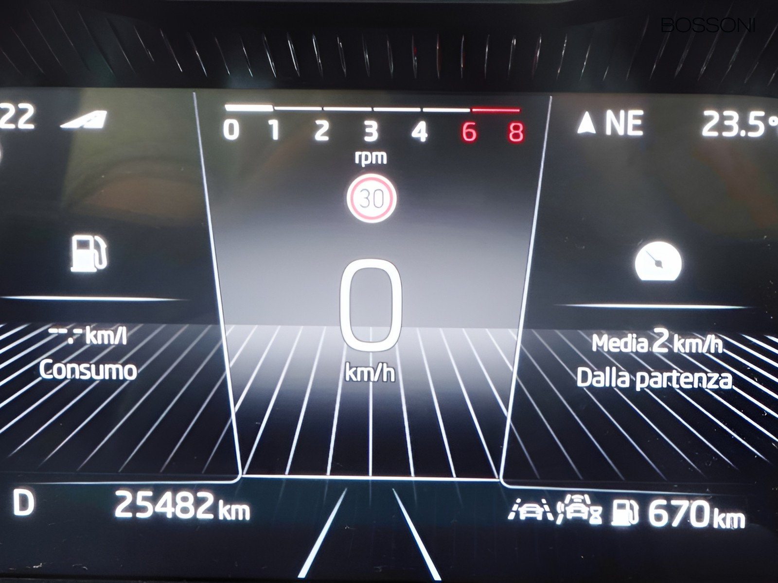 32 - Skoda Kamiq 1.0 tsi 115cv black dots dsg