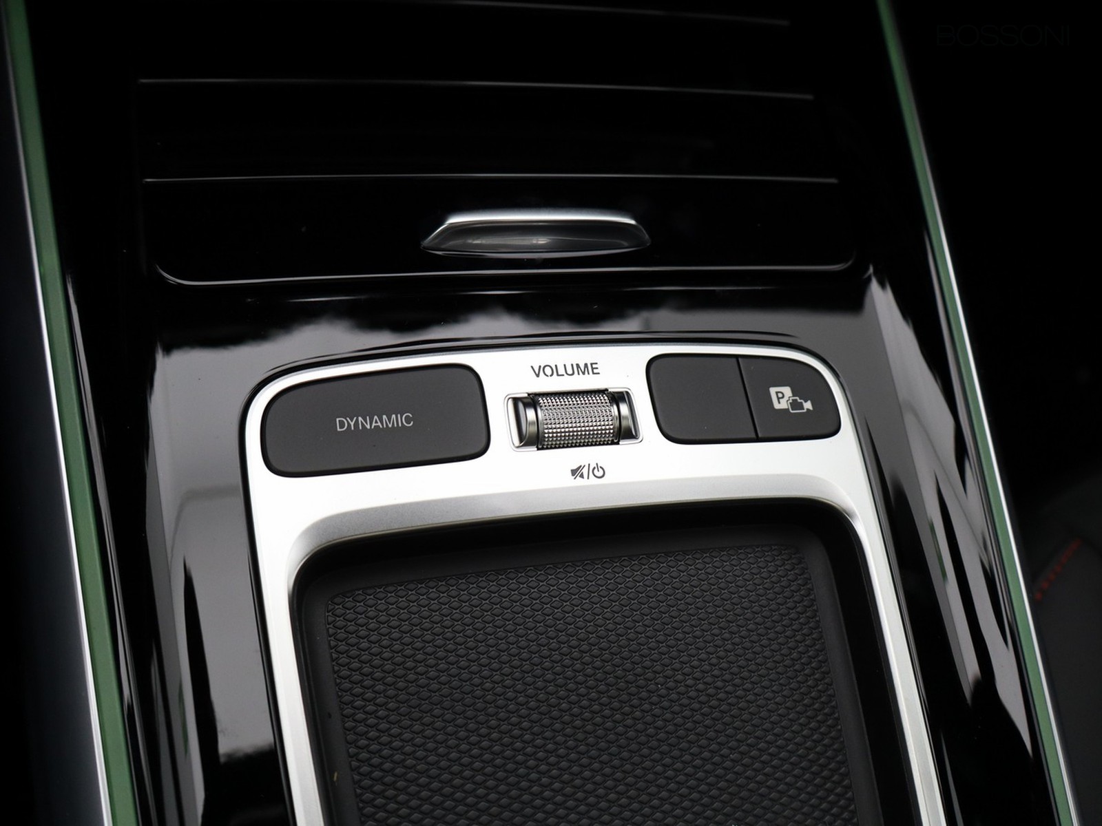 14 - Mercedes GLA 250 e plug-in-hybrid amg line extra 8g-dct