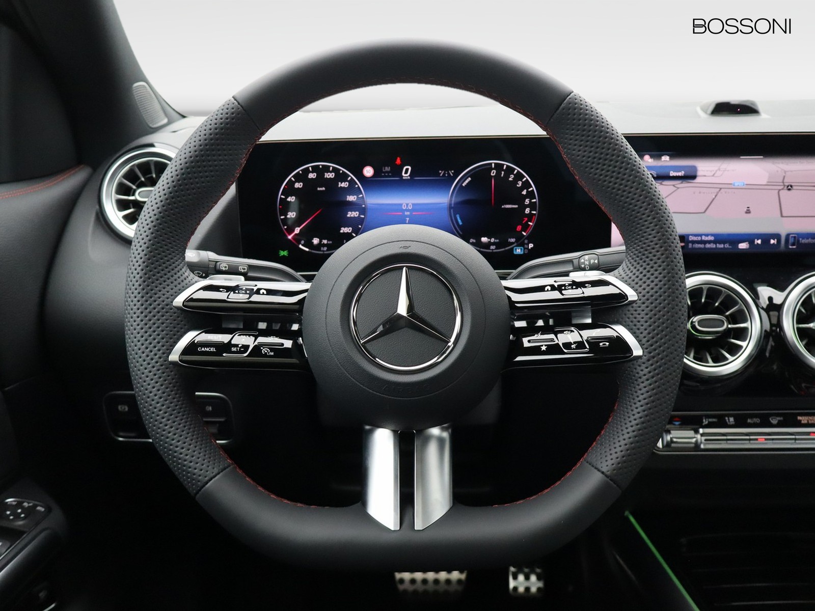 17 - Mercedes GLA 250 e plug-in-hybrid amg line extra 8g-dct