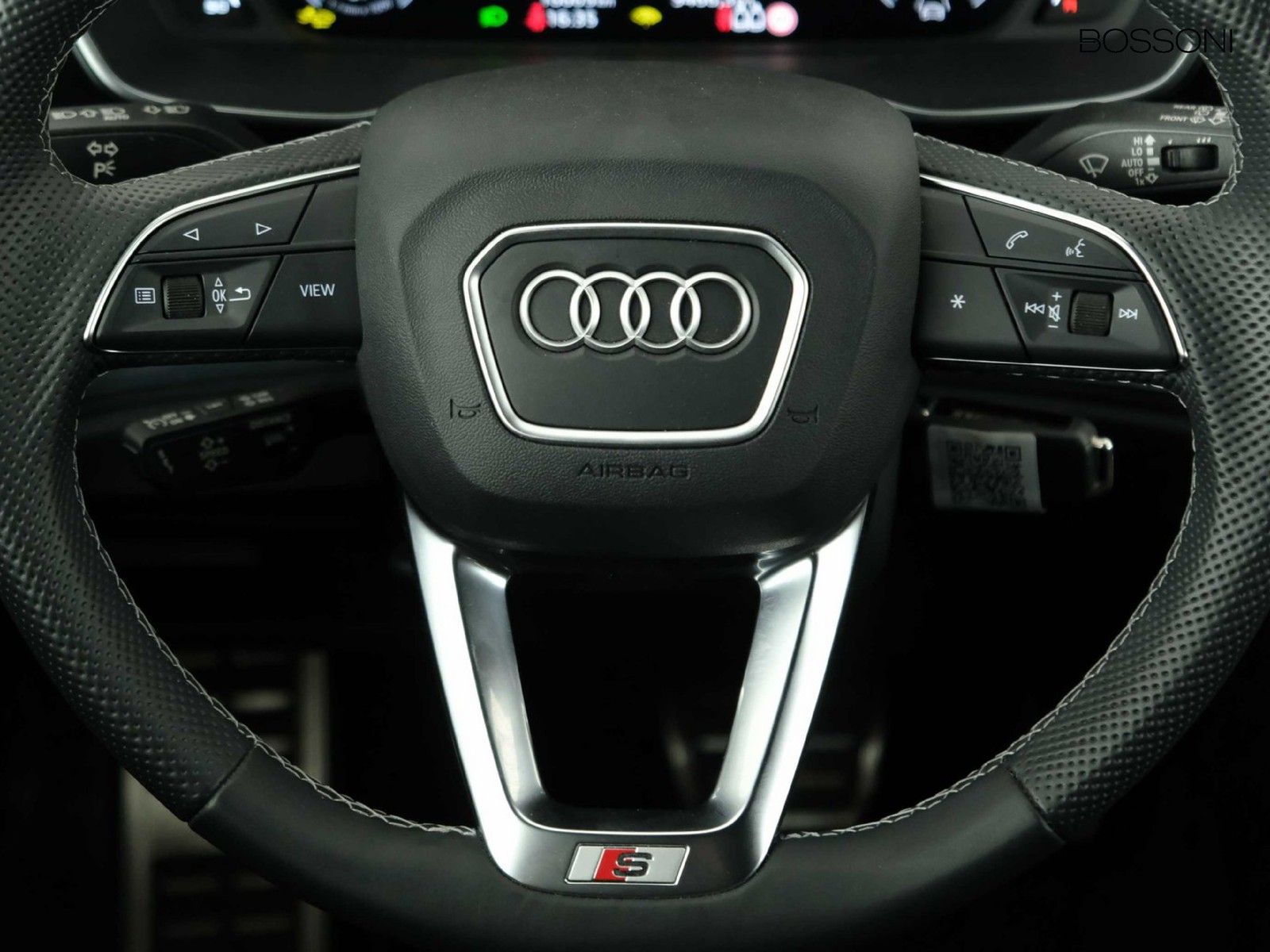 10 - Audi Q3 35 2.0 tdi s line edition s tronic