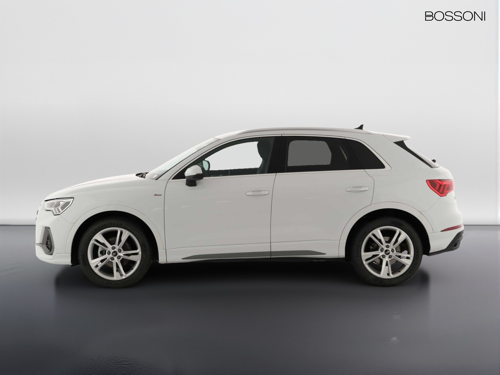 16 - Audi Q3 35 2.0 tdi s line edition s tronic