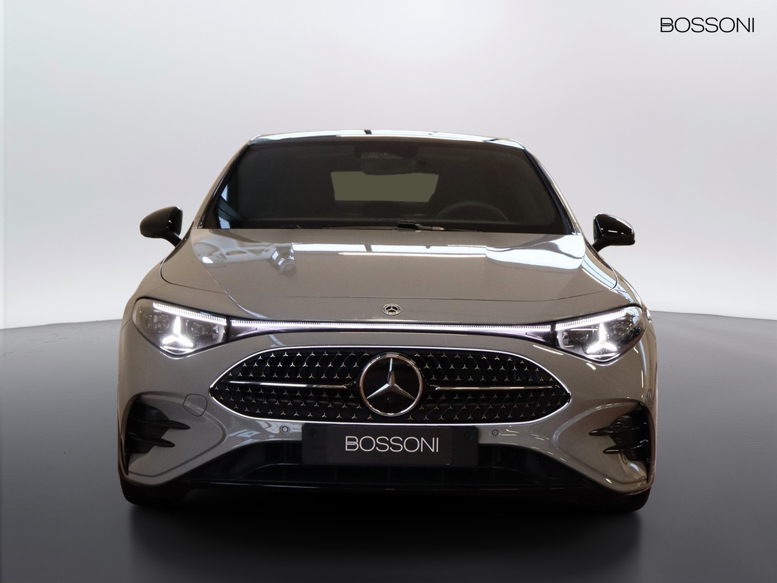 2 - Mercedes CLA 200 premium 4matic auto