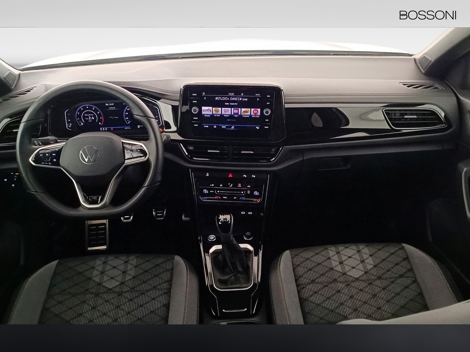 3 - Volkswagen T-Roc 1.0 tsi 110cv r line