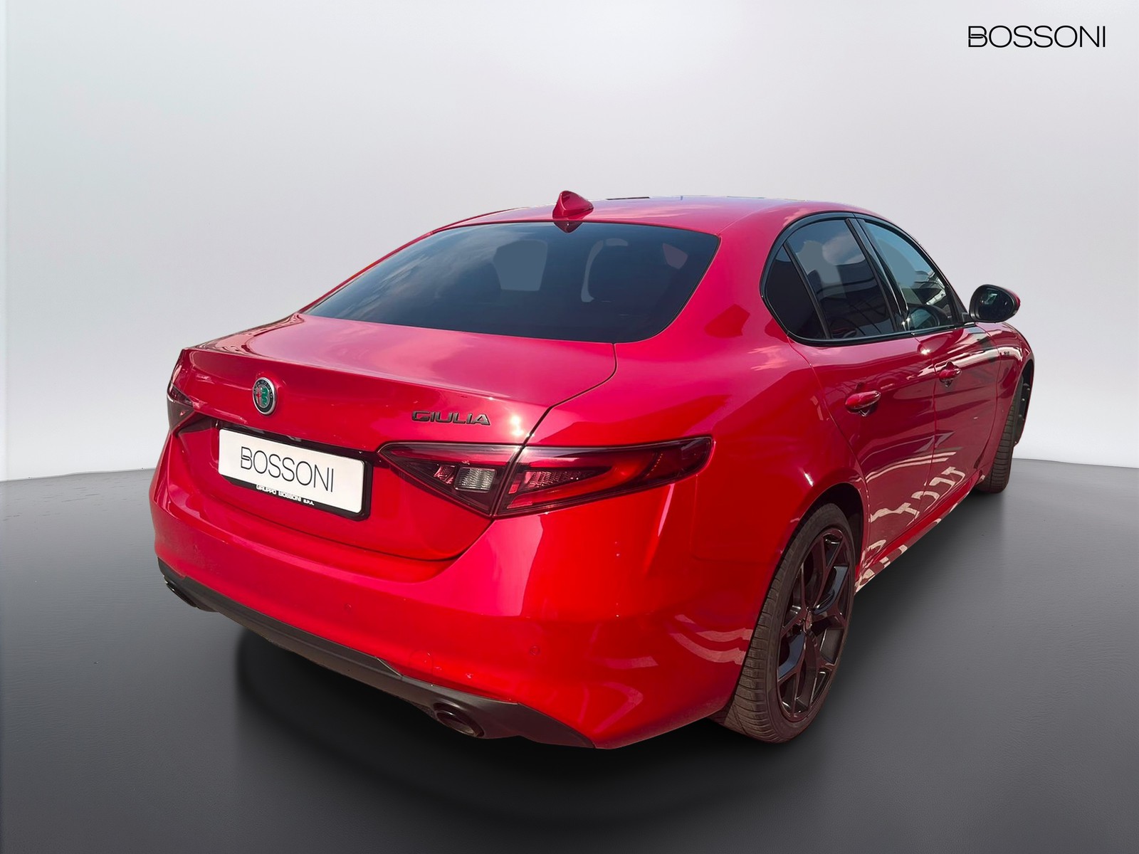 4 - Alfa Romeo Giulia 2.2 turbo 160cv sprint at8
