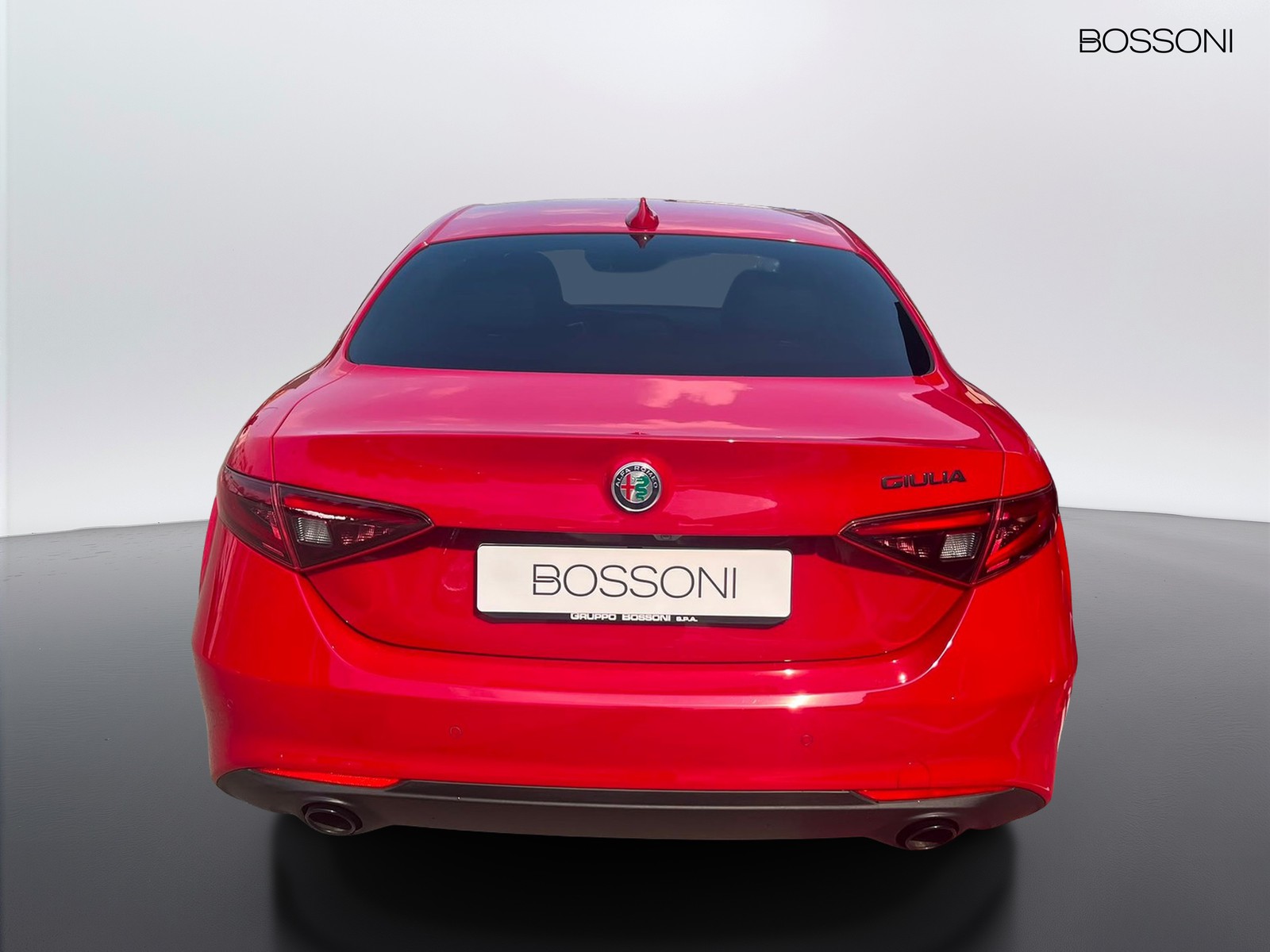 5 - Alfa Romeo Giulia 2.2 turbo 160cv sprint at8
