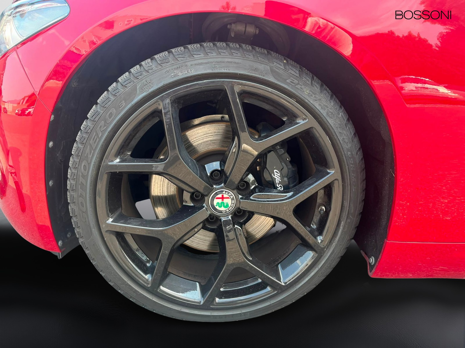 16 - Alfa Romeo Giulia 2.2 turbo 160cv sprint at8