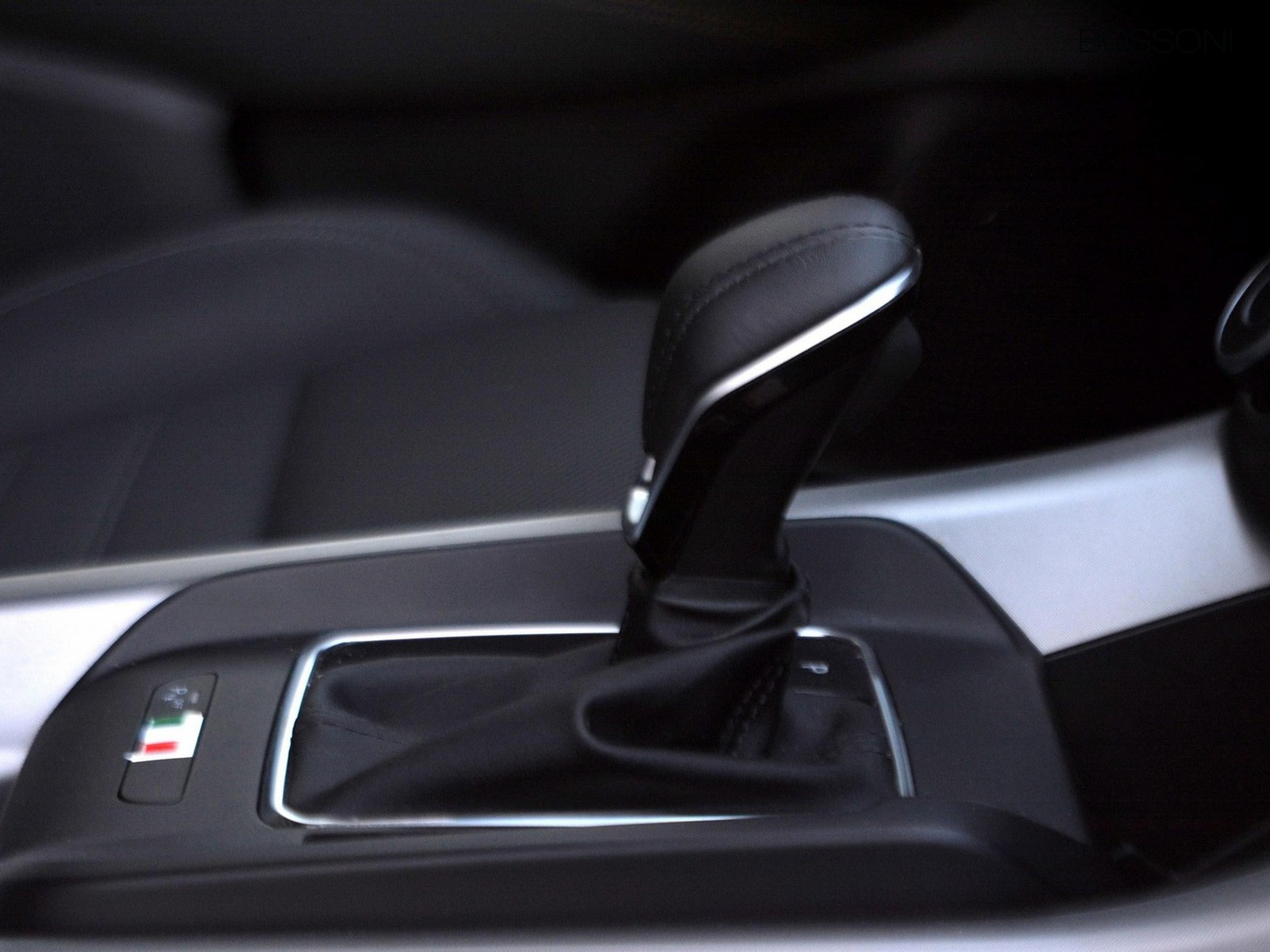 12 - Alfa Romeo Tonale 1.5 hybrid 160cv veloce tct7