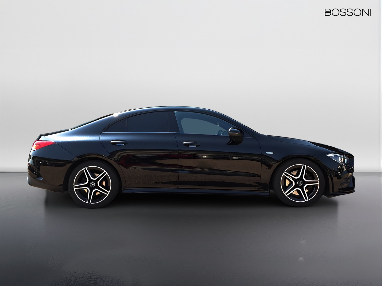 4 - Mercedes CLA coupe 200 d night edition 8g-dct