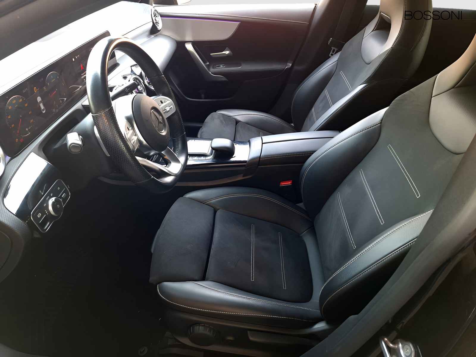 11 - Mercedes CLA coupe 200 d night edition 8g-dct