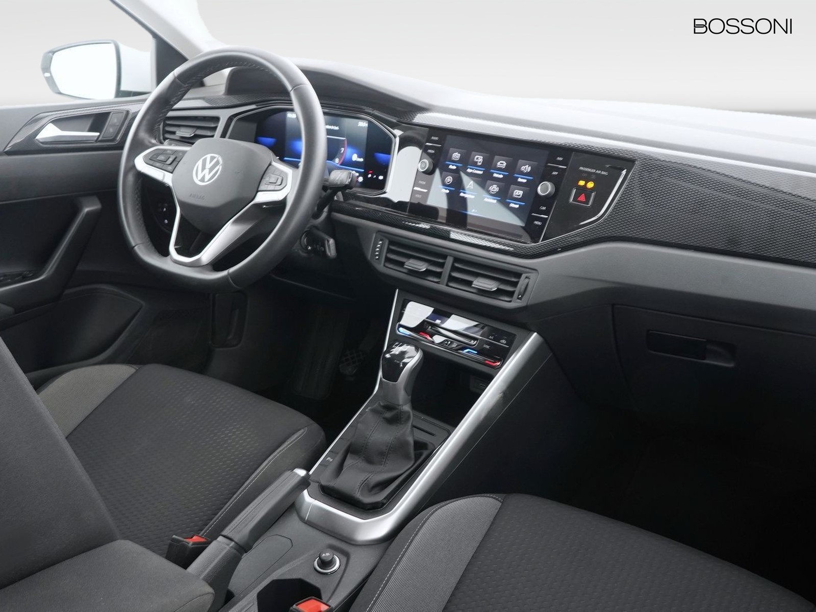 6 - Volkswagen Polo 1.0 tsi 95cv life