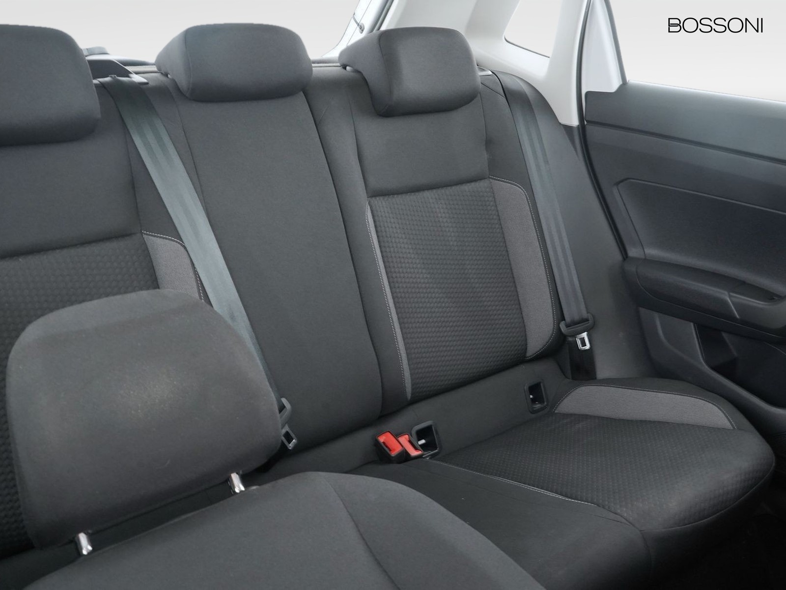 21 - Volkswagen Polo 1.0 tsi 95cv life