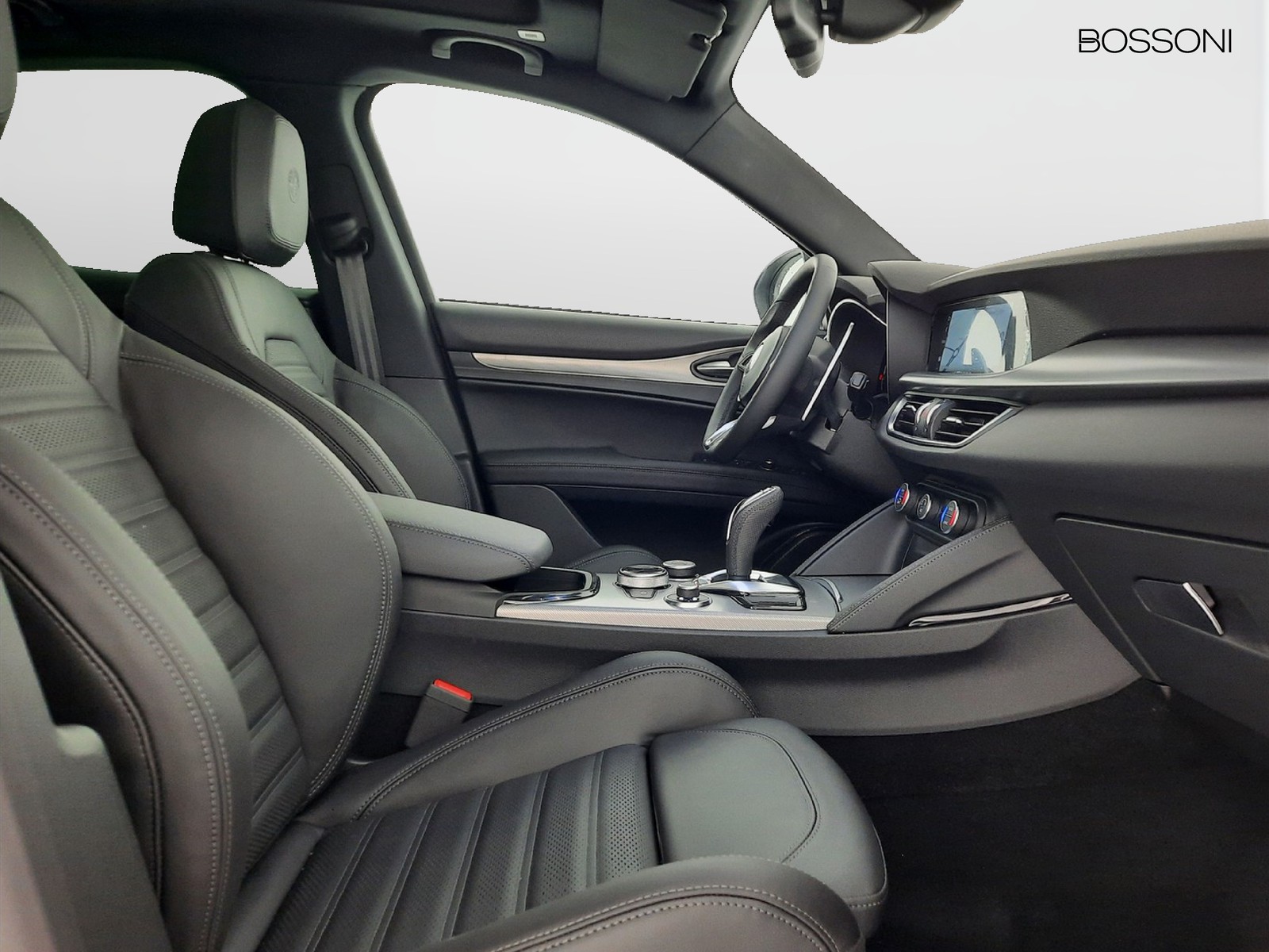 8 - Alfa Romeo Stelvio 2.2 turbo 210cv veloce q4 at8