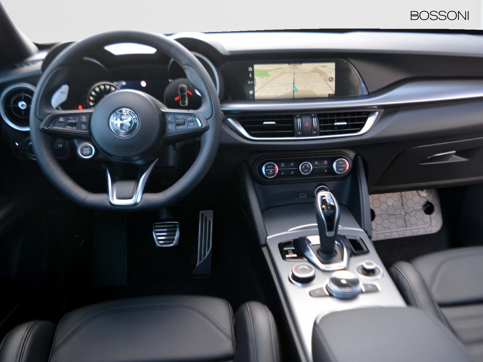 9 - Alfa Romeo Stelvio 2.2 turbo 210cv veloce q4 at8