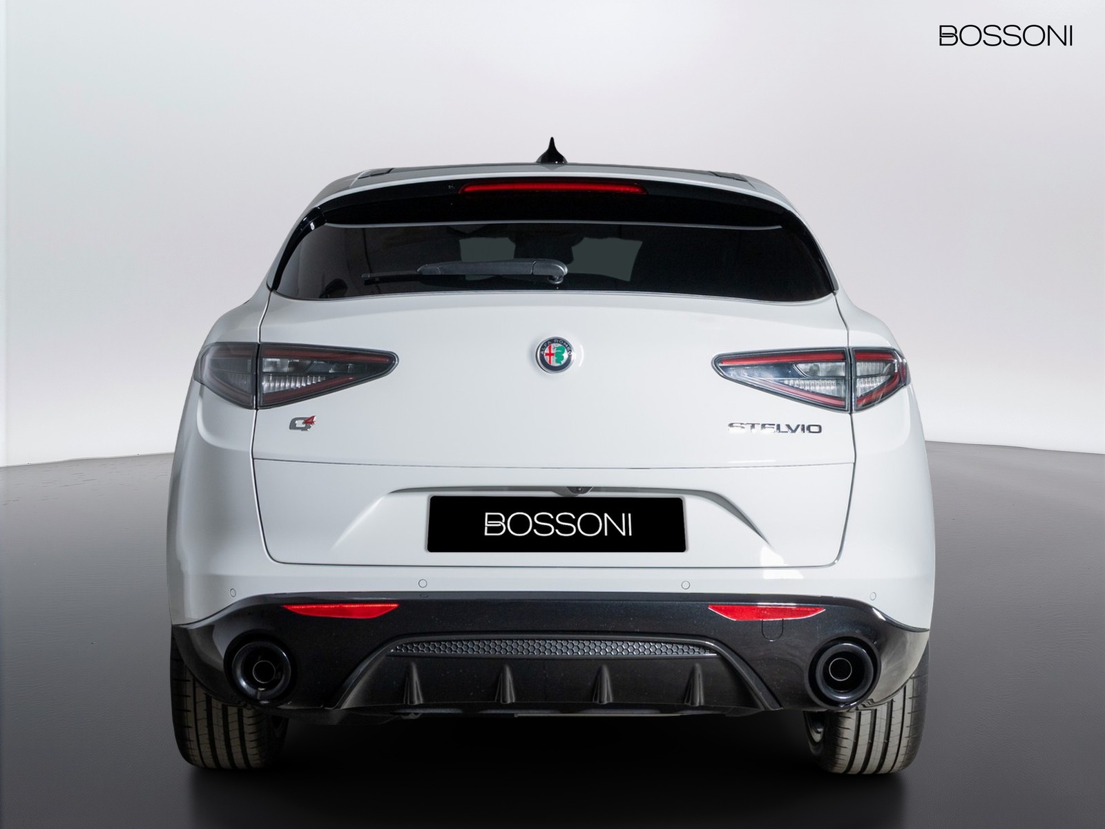 5 - Alfa Romeo Stelvio 2.2 turbo 210cv veloce q4 at8