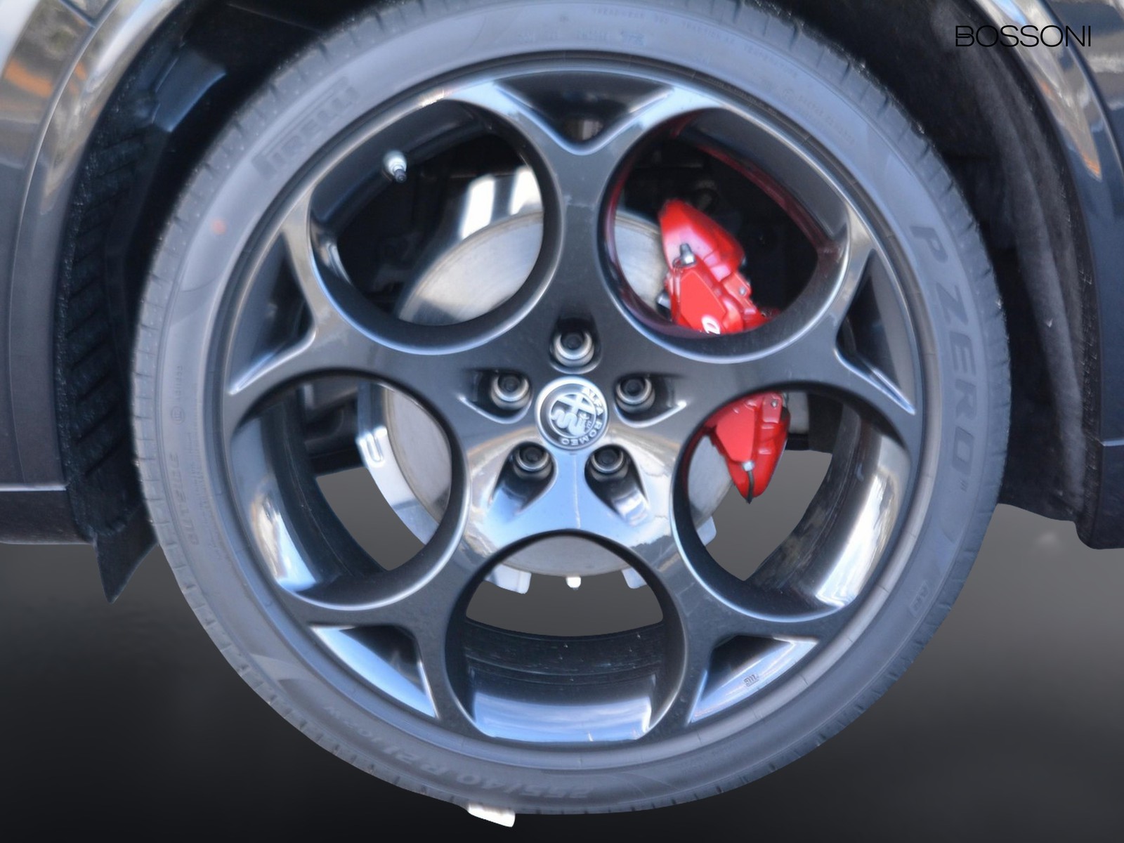 17 - Alfa Romeo Stelvio 2.2 turbo 210cv veloce q4 at8