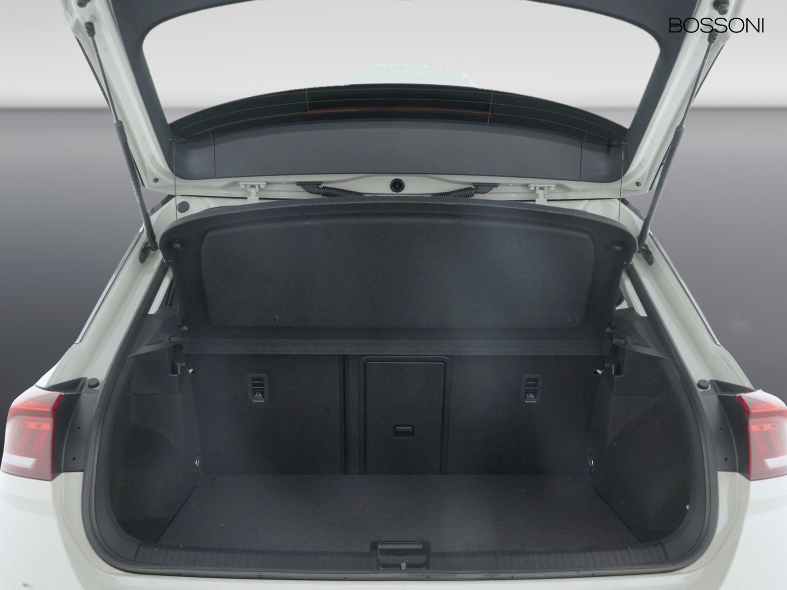 10 - Volkswagen T-Roc 1.5 tsi act style dsg
