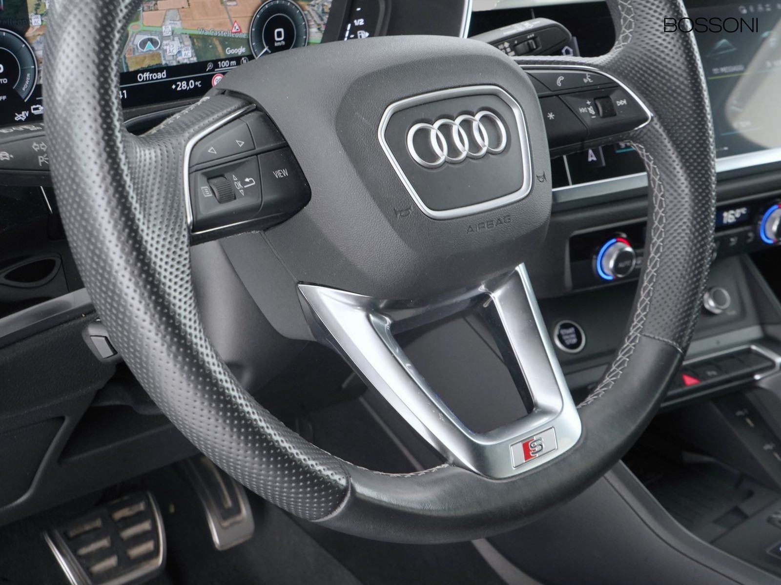 26 - Audi Q3 sportback 45 1.4 tfsi e s line edition s tronic