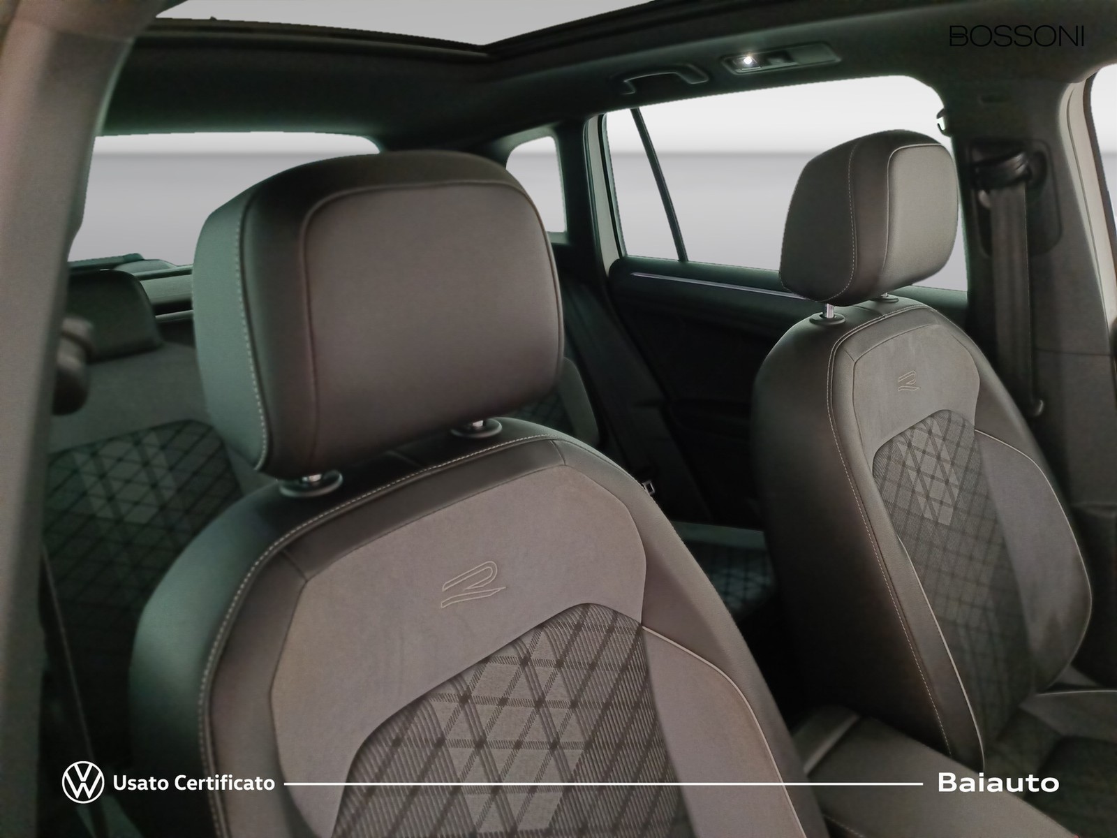 22 - Volkswagen Tiguan 2.0 tdi scr 200cv r line 4motion dsg