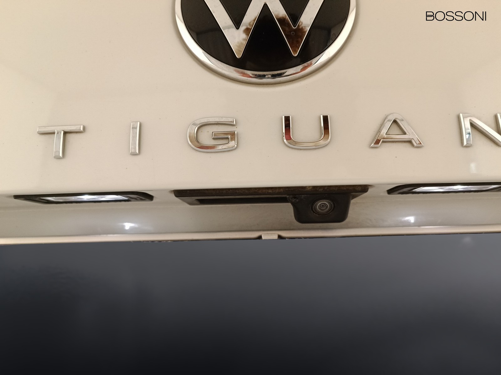 29 - Volkswagen Tiguan 2.0 tdi scr 200cv r line 4motion dsg
