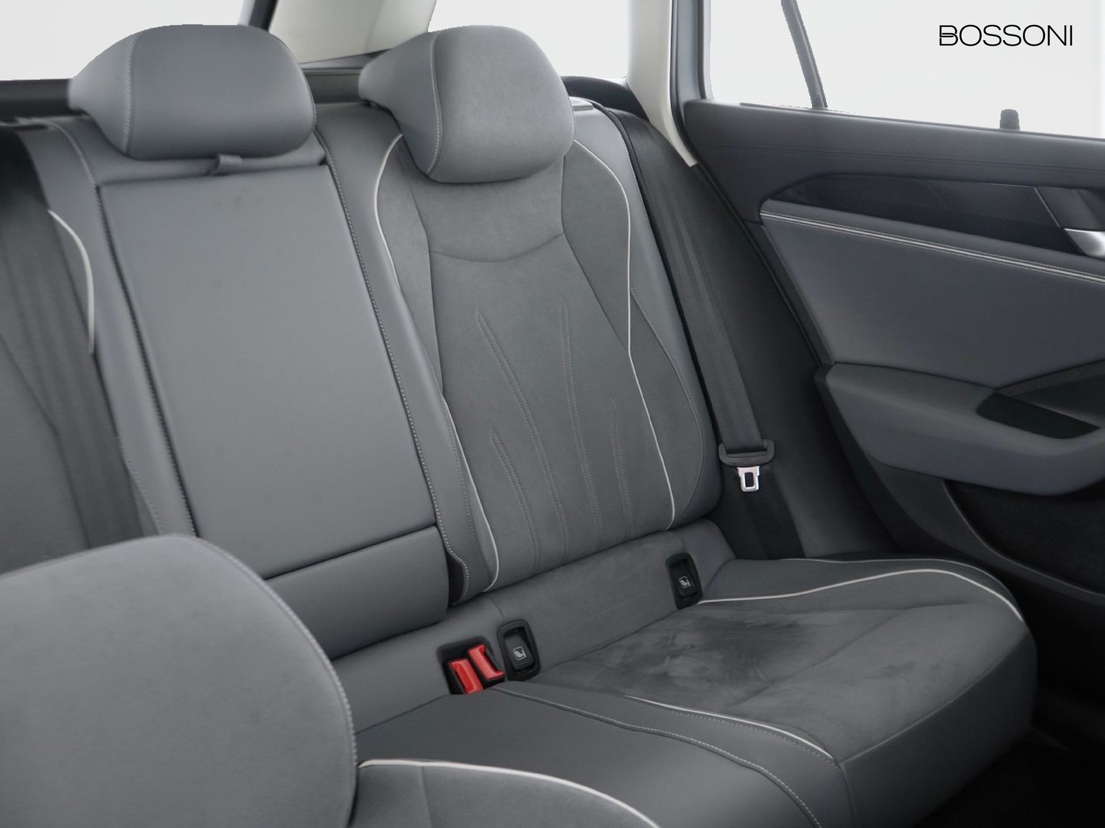 23 - Volkswagen Passat 2.0 tdi scr evo 150cv business dsg