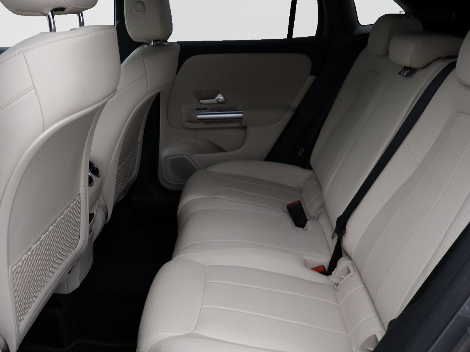 8 - Mercedes GLA 180 d progressive advanced plus 8g-dct