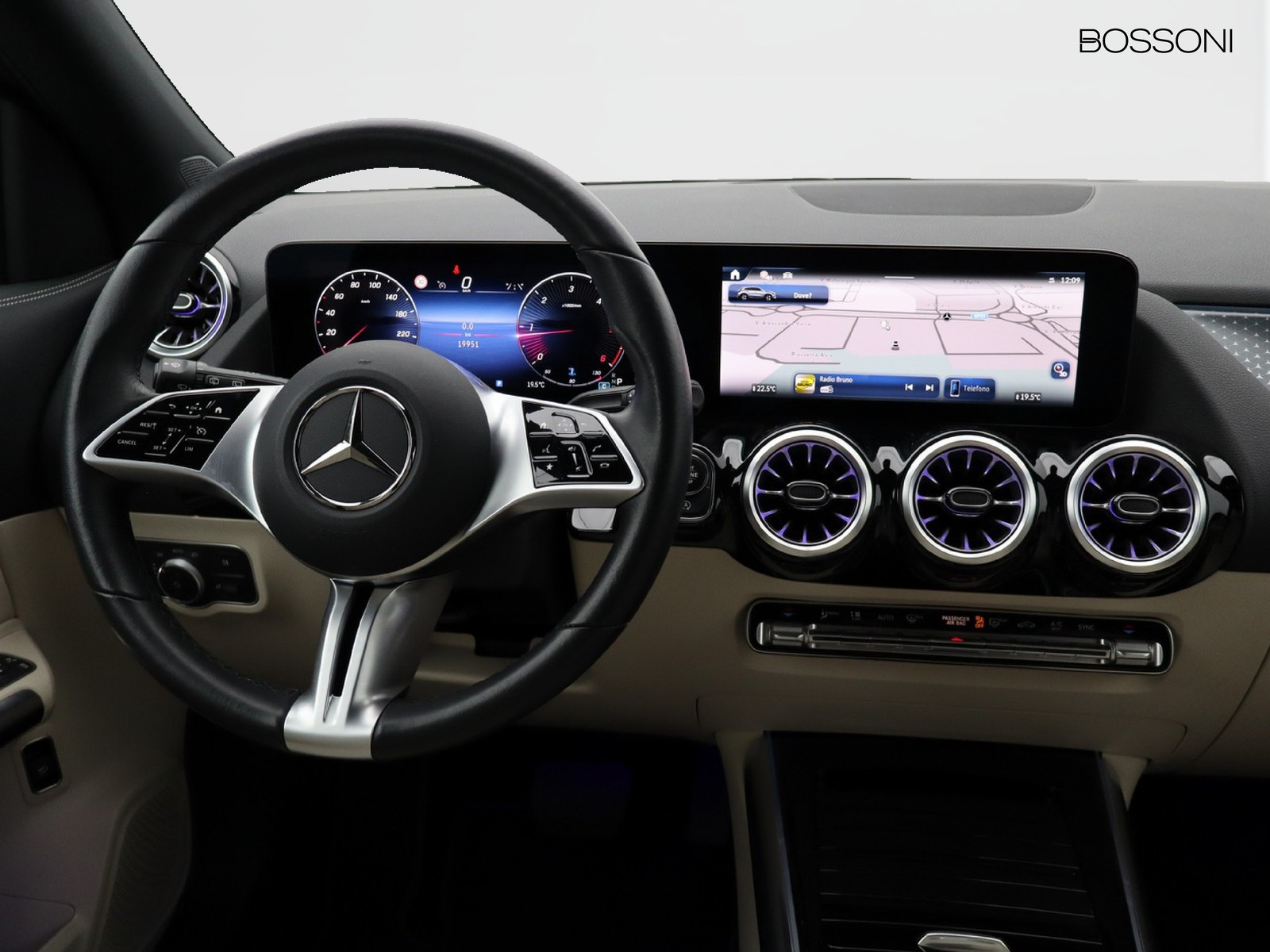 12 - Mercedes GLA 180 d progressive advanced plus 8g-dct