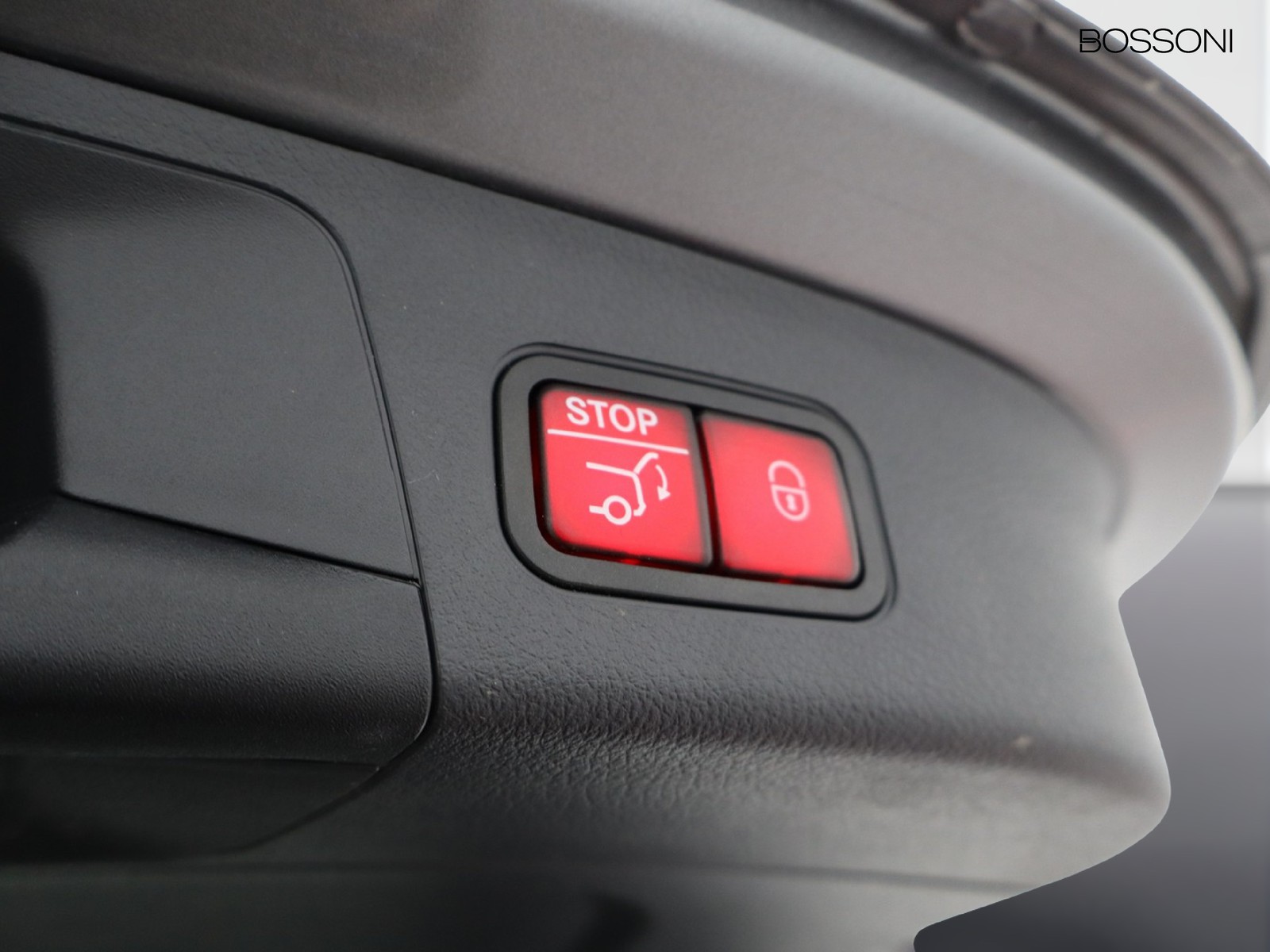 18 - Mercedes GLA 180 d progressive advanced plus 8g-dct