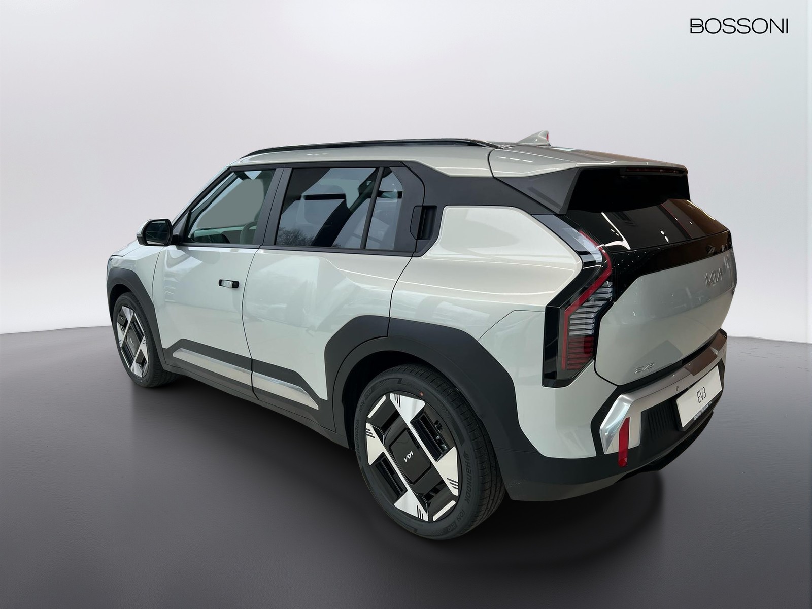 6 - Kia EV3 81,4 kwh earth