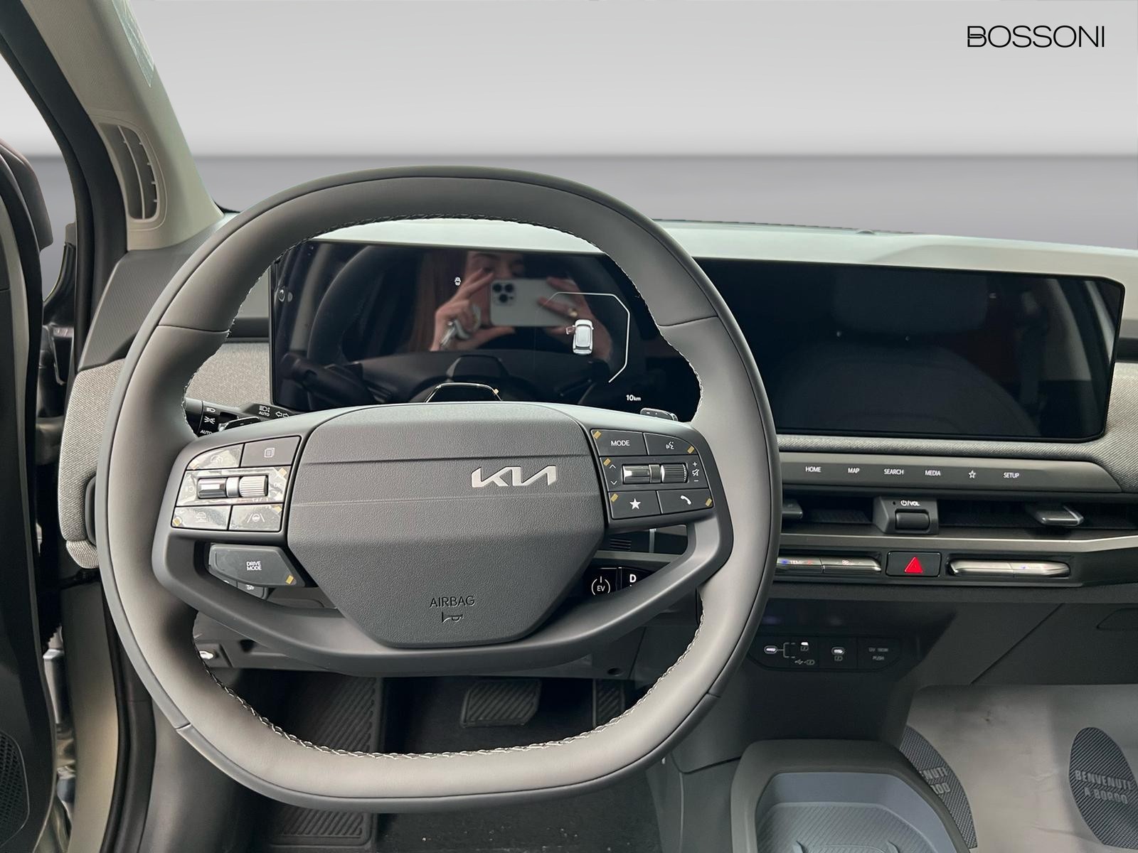 10 - Kia EV3 81,4 kwh earth