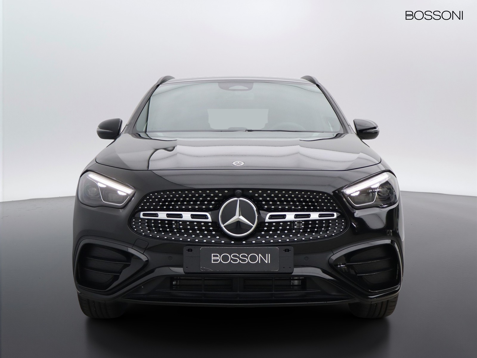 2 - Mercedes GLA 200 d amg line premium 4matic 8g-dct