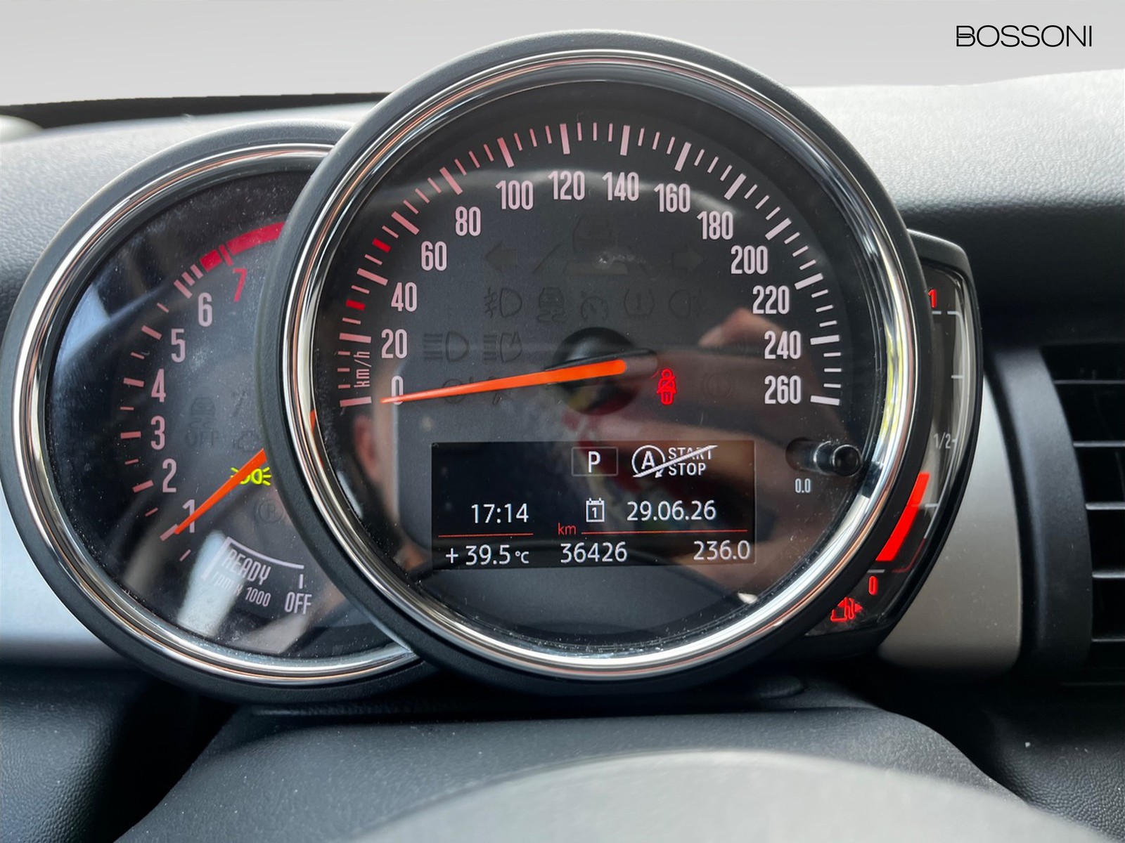 24 - Mini Mini 5 porte 1.5 cooper auto