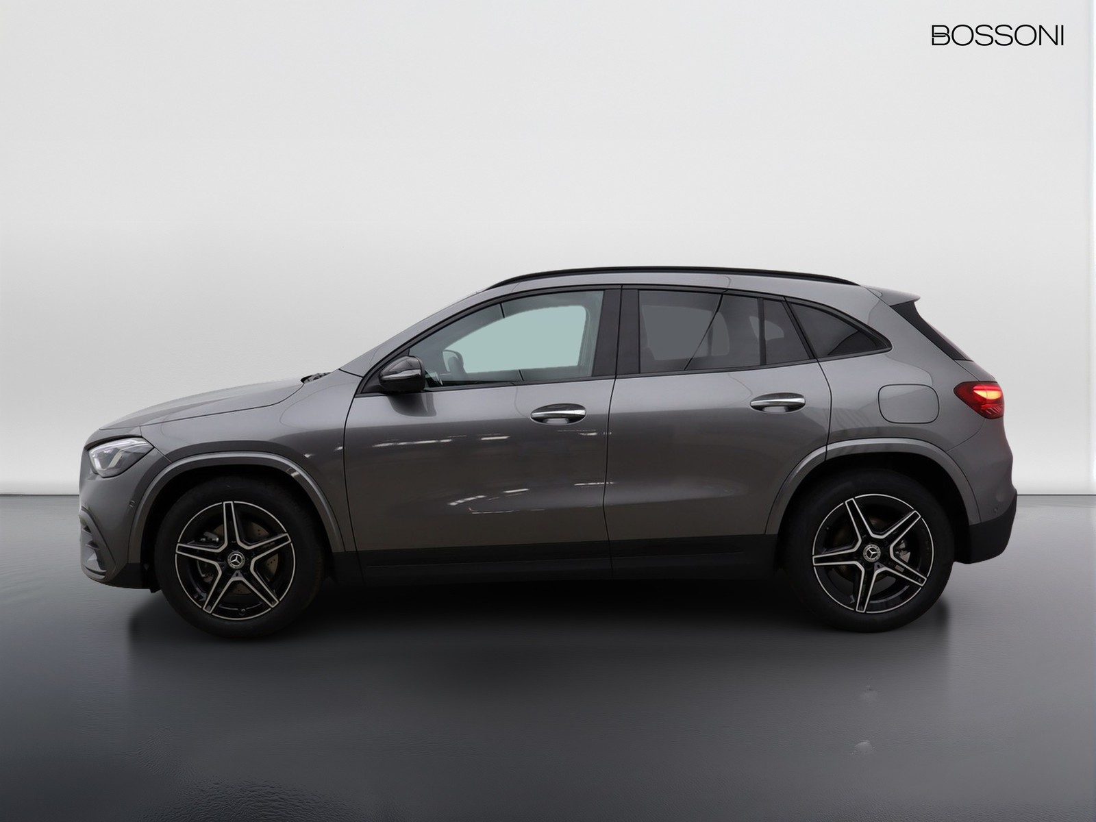 3 - Mercedes GLA 180 d amg line advanced plus 8g-dct