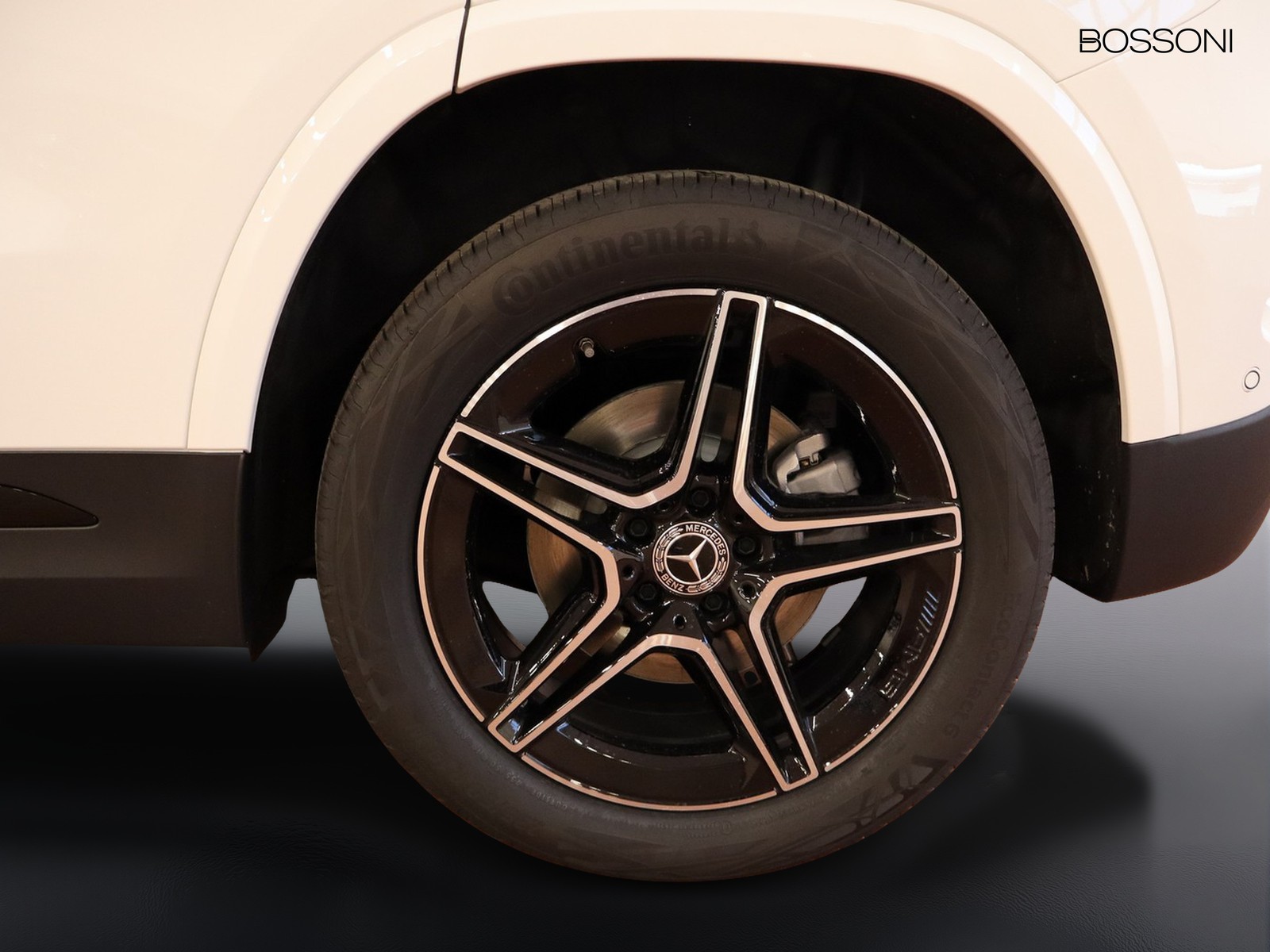 4 - Mercedes GLA 250 e plug-in-hybrid amg line extra 8g-dct