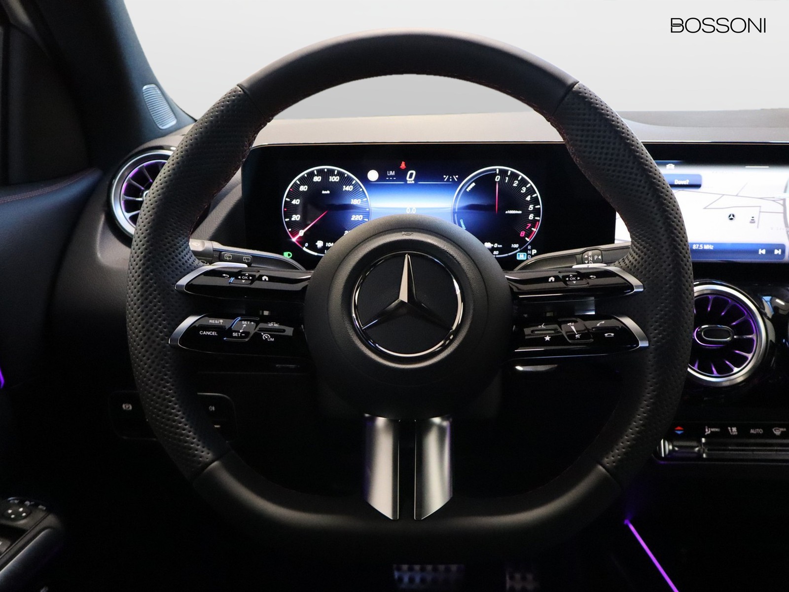 17 - Mercedes GLA 250 e plug-in-hybrid amg line extra 8g-dct