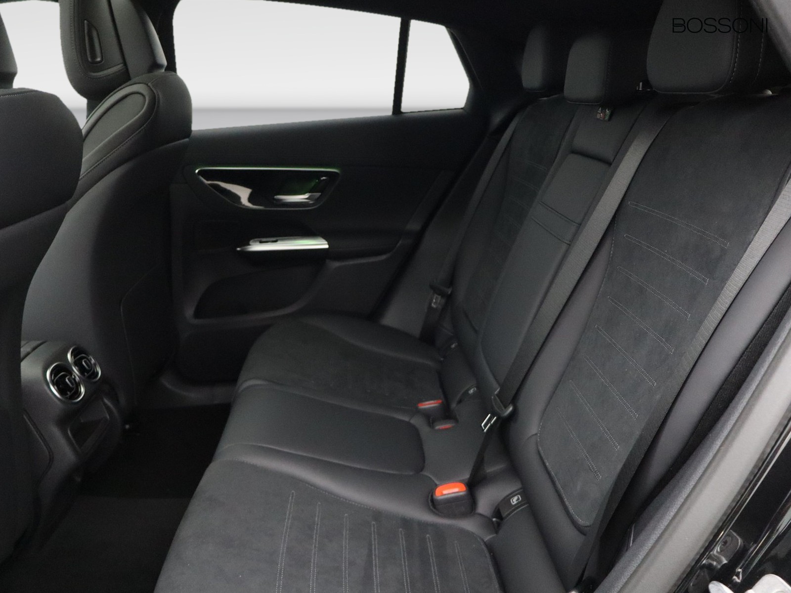 8 - Mercedes GLC coupe 200 amg line advanced 4matic 9g-tronic