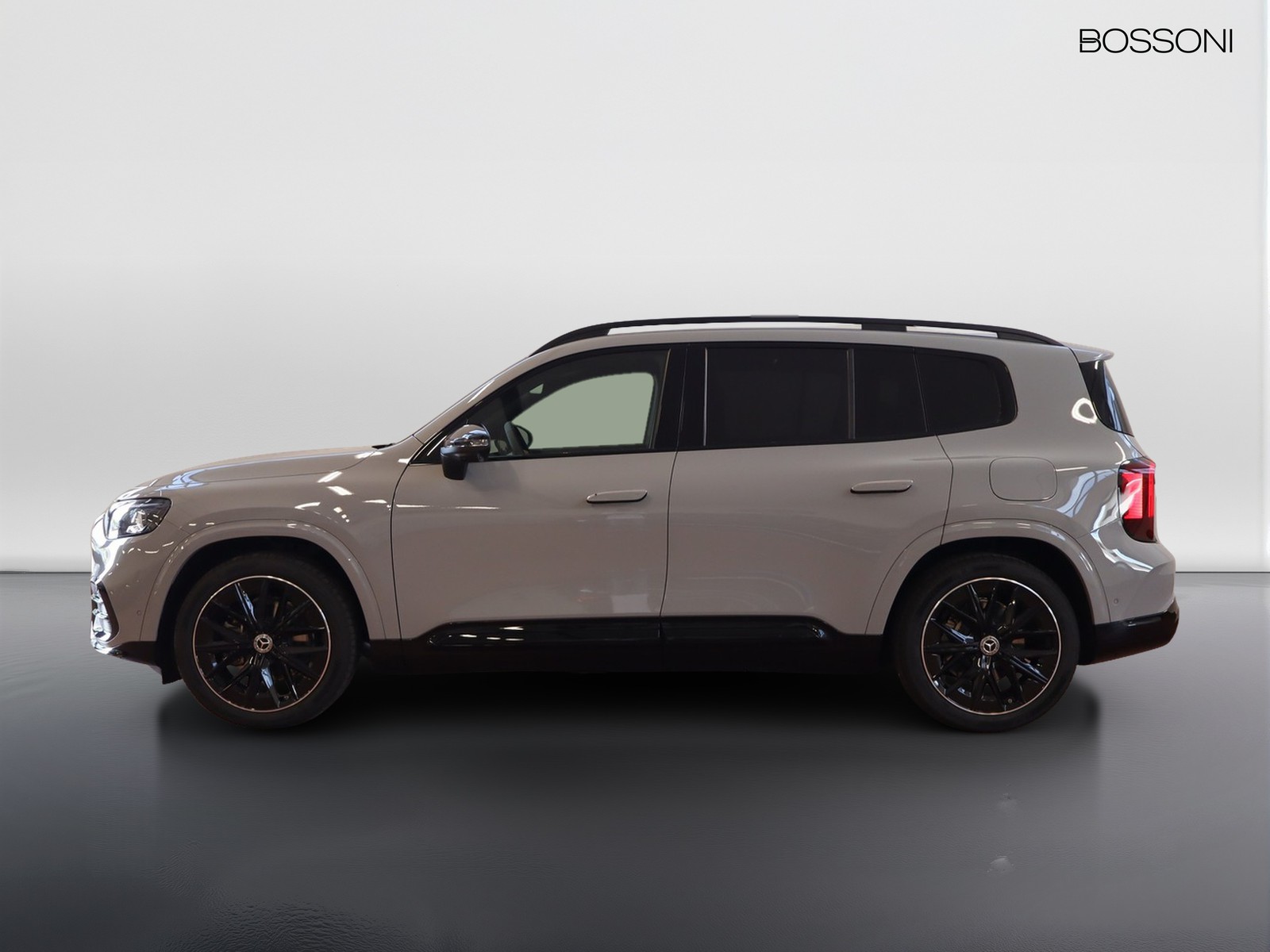 3 - Mercedes GLB 200 advanced plus 4matic 8g-edct